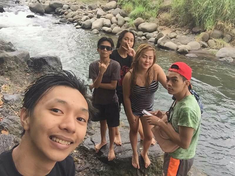 aklnlqzr's tweet photo. Sapa gaming 🤘😊
#Pytsquad✨ https://t.co/8039l278eg