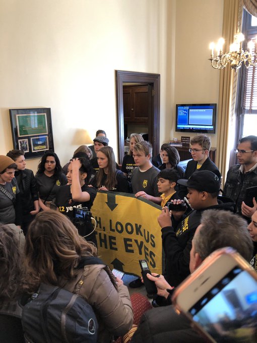 View image on Twitter