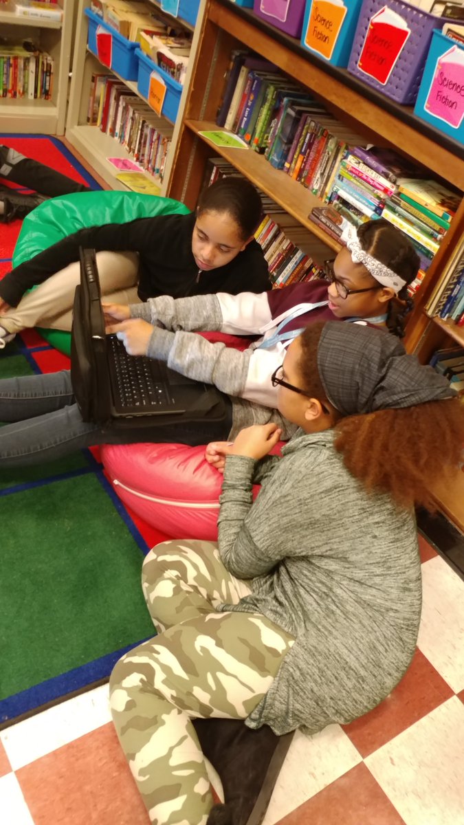 edtech_bytes's tweet photo. Using @Flipgrid to explain conflict in literature; loving @googlechrome Music Lab to write original pieces as background to conflict! And of course, @GoogleSlides to pull it all together #activelearners 😃 #FlipGridFever #creativity #collaboration😎 #findyourtechzen https://t.co/bUbWTlHnLo