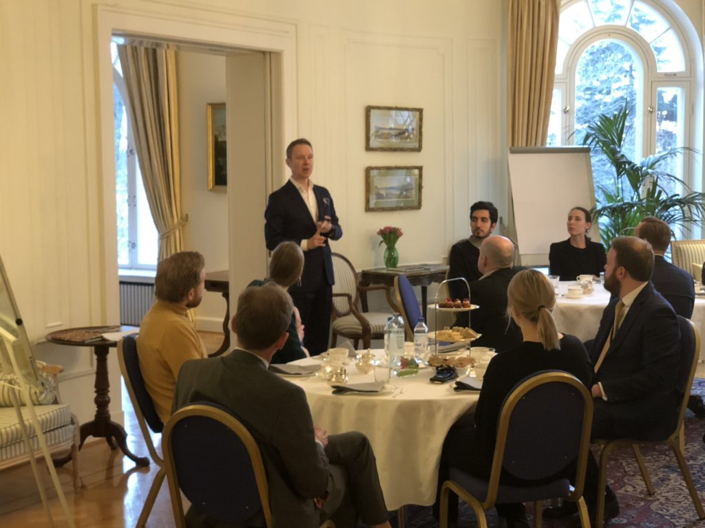 Honored to be part of tonight British Embassy board organized by <a href="/MB_Hki/">Millennial Board</a> to help <a href="/ukinfinland/">UK in Finland 🇬🇧🇫🇮</a> to increase its cultural relevancy and accessibility in Finland among the Millennials.
