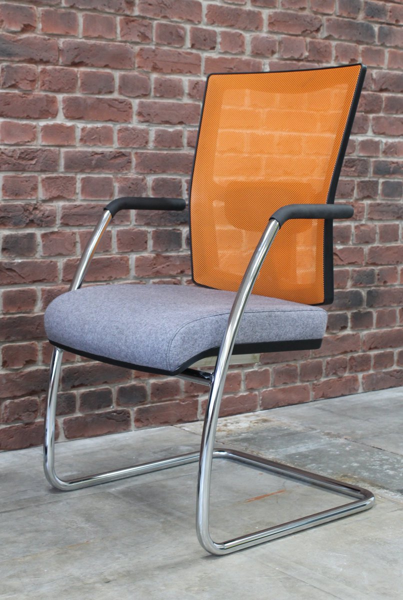 summit_1977's tweet image. Sensit Lite will shortly be complemented by this cantilever framed armchair. Our #taskseating families are conceived from the outset to include rigid framed chairs for reception, training, meeting or board rooms. For aesthetic consistency across multiple applications.
