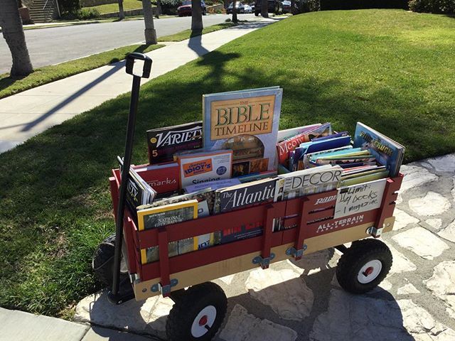 justinrudd's tweet photo. Riley’s Red Wagon Book Swap 📚 is filled with terrific books for kids and adults. There are about 750 selections every day. Corner of Saint Joseph at Vista in Belmont Heights. #FreeBooks #RedWagon #Library #LongBeach #LittleFreeLibrary #BigFreeLibrary… https://t.co/GBjh9SEc4j https://t.co/zp0kFzBKl9