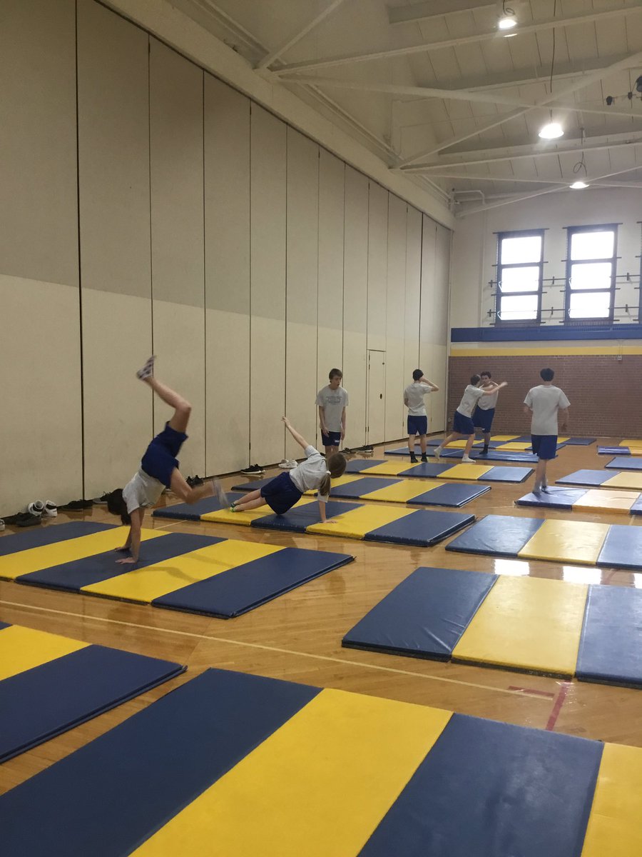 Lincoln PE tweet media