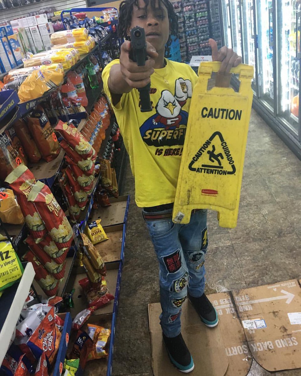ceobudgang's tweet photo. Ima Yung Nigga 4️⃣ In My Own Lane 🧟♂️Gettin Paid 💰🤑 Coppin All Da J’s 🥵 Catch Me Gettin Head On Up Da Stage 🤫🤷🏽♂️🔥 #FreeJackBoy New Shit On The Way https://t.co/D8CxjmMCb2