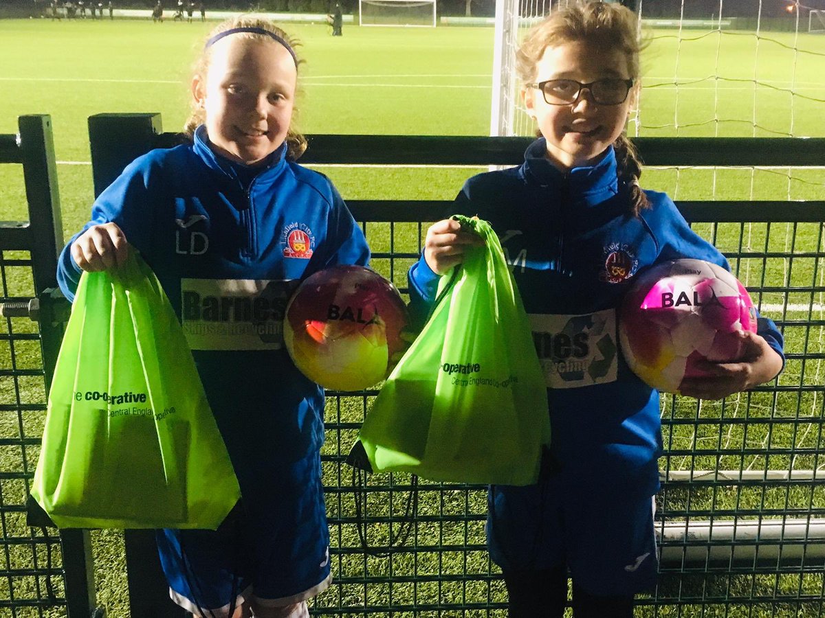 gazdownie's tweet photo. As part of #FairtradeFortnight @mycoopfood @mycooplife on behalf of all at @lichfieldcityfc and our U10s girls @lcfcwildcats we salute you!! 👌🏼👏🏼👏🏼⚽️🔵⚪️🔥🤛🏼 https://t.co/2uJvsTbt0a