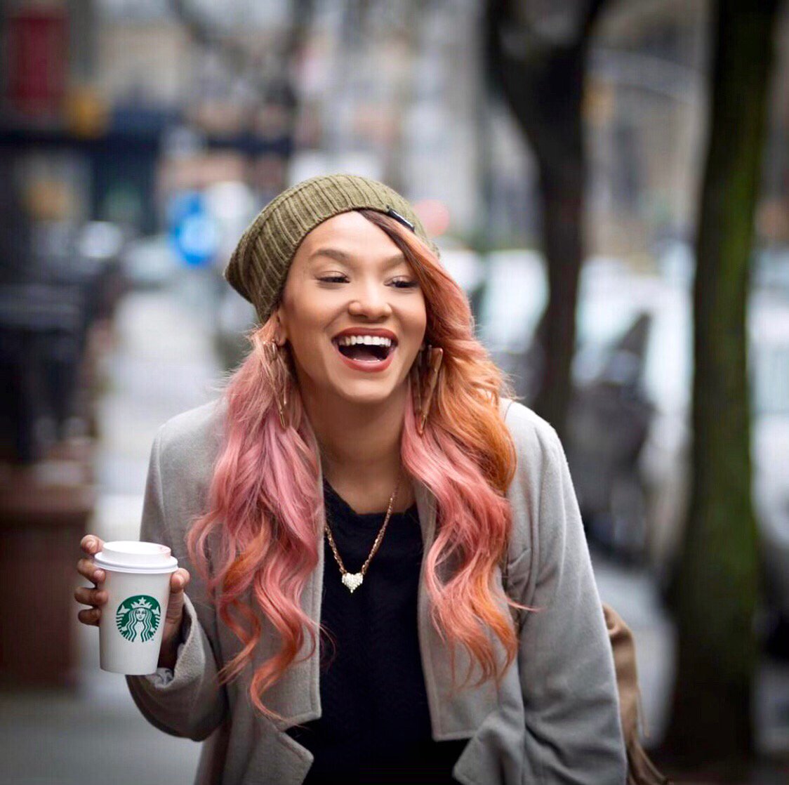 ThisIsYOBi's tweet photo. ... you gave me life this morning Lol #NYC #MorningInterviews @Starbucks https://t.co/3vUSMQd8tc