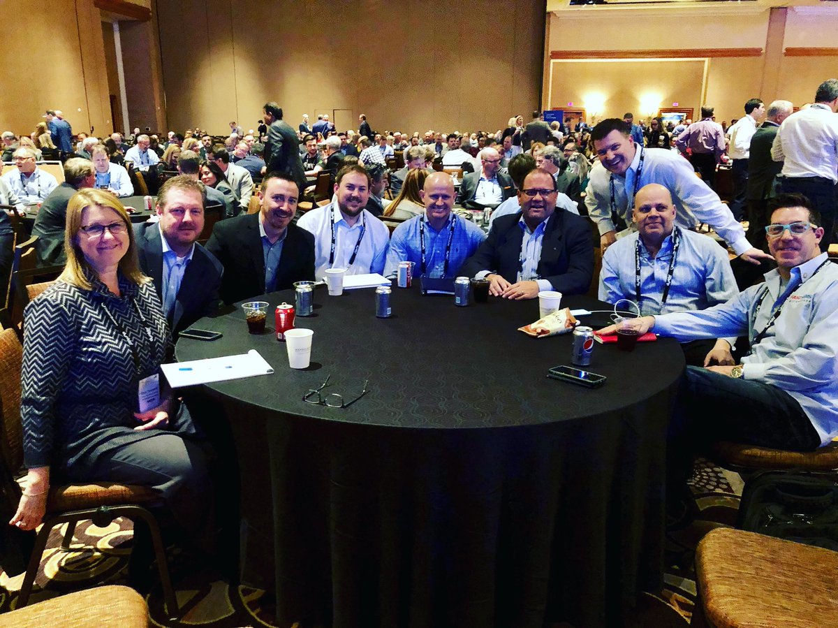 chuck_kaylor's tweet photo. The @FASTSIGNS crew attending #IFA2019 @MandalayBay #fransnap https://t.co/kwB1xxfBAe