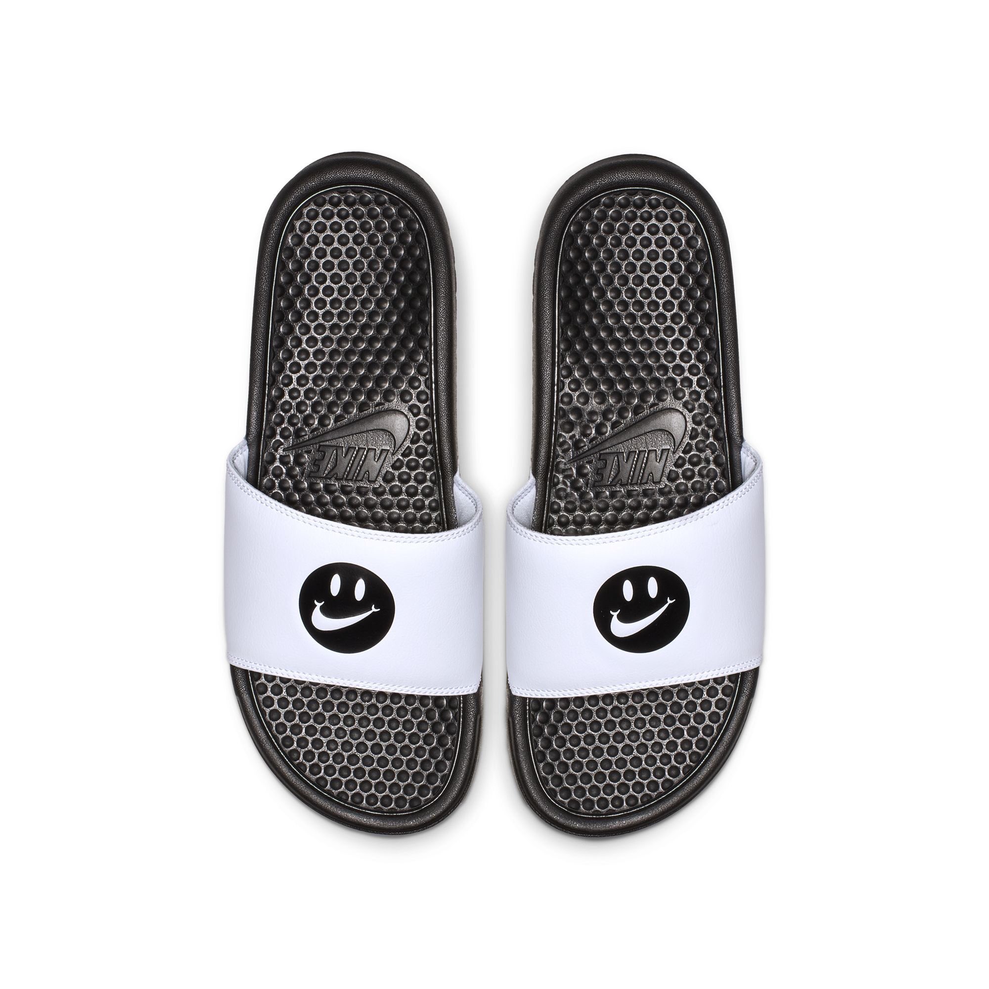 nike benassi slides footlocker