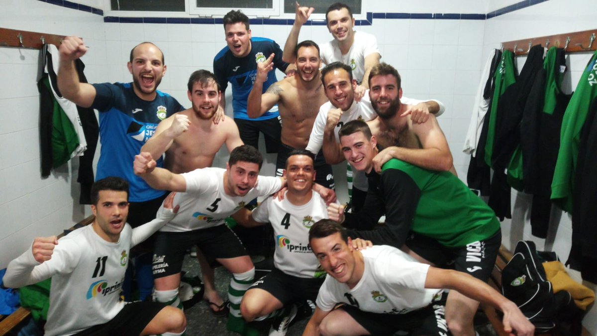 ClubPatinBarFS's tweet photo. PARTIDO | FINAAAAAAAAAAAAAAAAAAAAL del partido en Úbeda!!!

@cd_ubedaviva 2-3 @ClubPatinBarFS 

Gran Victoria de los nuestros en un campo siempre difícil, agradecemos el trato recibido al club rival.

Nos vamos de puente con los deberes hechos, seguimos LIDERES!!
1,2,3...PATÍN! https://t.co/rTqA3dQ40k