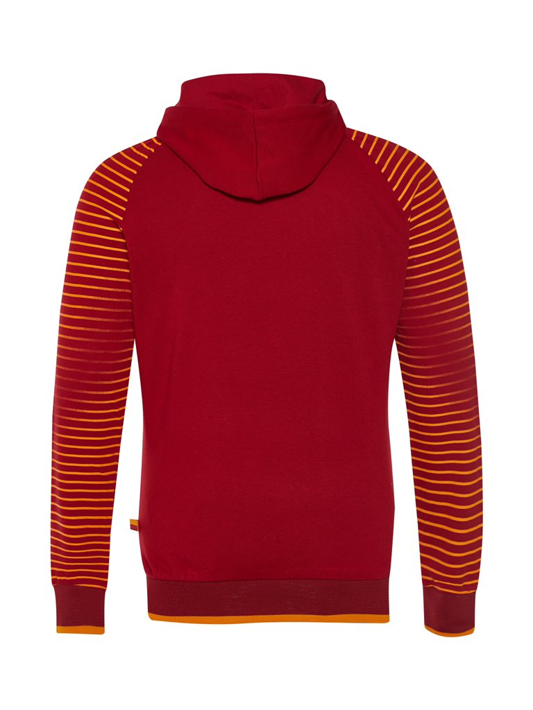 EmirhanTasarim's tweet photo. 🎉 @GSStore #TaraftarTasarımları Etkinliği için tasarladığım sweatshirt ve t-shirt satışta!
Satın almak için:
https://t.co/1qPUBZQnBB
https://t.co/XKCljFiylZ https://t.co/E2aRZJRdTc