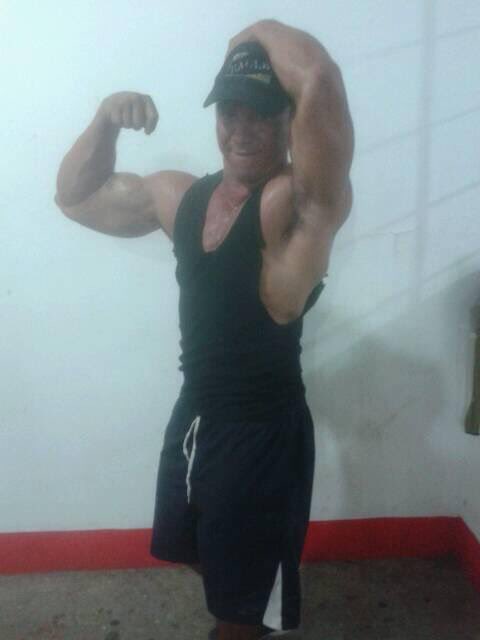 eric_nonstop's tweet photo. Macho chacal rompe culos #chacal #mayate https://t.co/j9tfvAHeVK