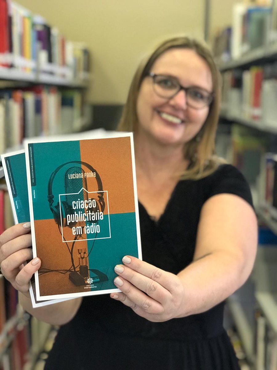 lupanke's tweet photo. Apresento o meu mais novo livro "Criação publicitária em rádio", onde  debato a comunicação publicitária sonora e trago recomendações sobre o uso estratégico do som. O livro é publicado pela @edintersaberes e está no site da editora. Por enquanto, versão apenas em português. https://t.co/4X2TyIMK1g