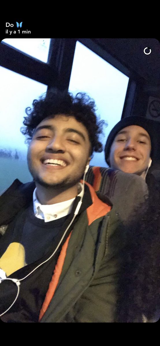 ilies___l's tweet photo. #PostYourBestFriends Ça c’est la famille ❤️ https://t.co/dQxMWBB8uq
