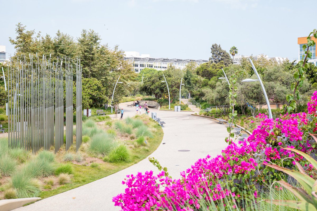 santamonicacity's tweet photo. Drop-in Saturday, March 9, 10:00 a.m. - noon at Tongva Park for FREE food and parking, family fun games, live music, and interactive stations to learn and provide input on the Parks and Recreation Master Plan Update! RSVP: https://t.co/qpgSUtnqv7 #SaMoParksMasterPlan https://t.co/jp4JT16vKv