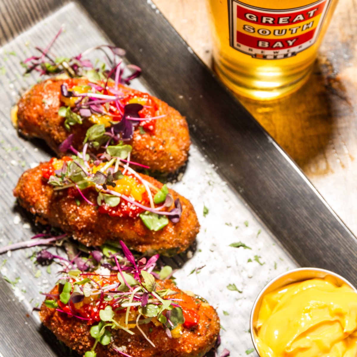 taproompatch's tweet photo. Let’s get things poppin’ at Tap Room this week! Kick off your Monday with our jalapeño poppers! 🔥 https://t.co/9I5iVxAKsU
