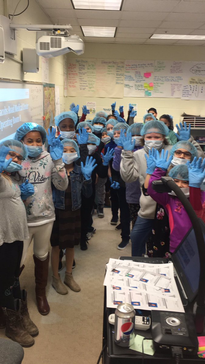 JacobsRoad_ES's tweet photo. 4th graders performing "surgery" today on math problems! #JacobsUnited #oneCCPS https://t.co/rC552q20ZN