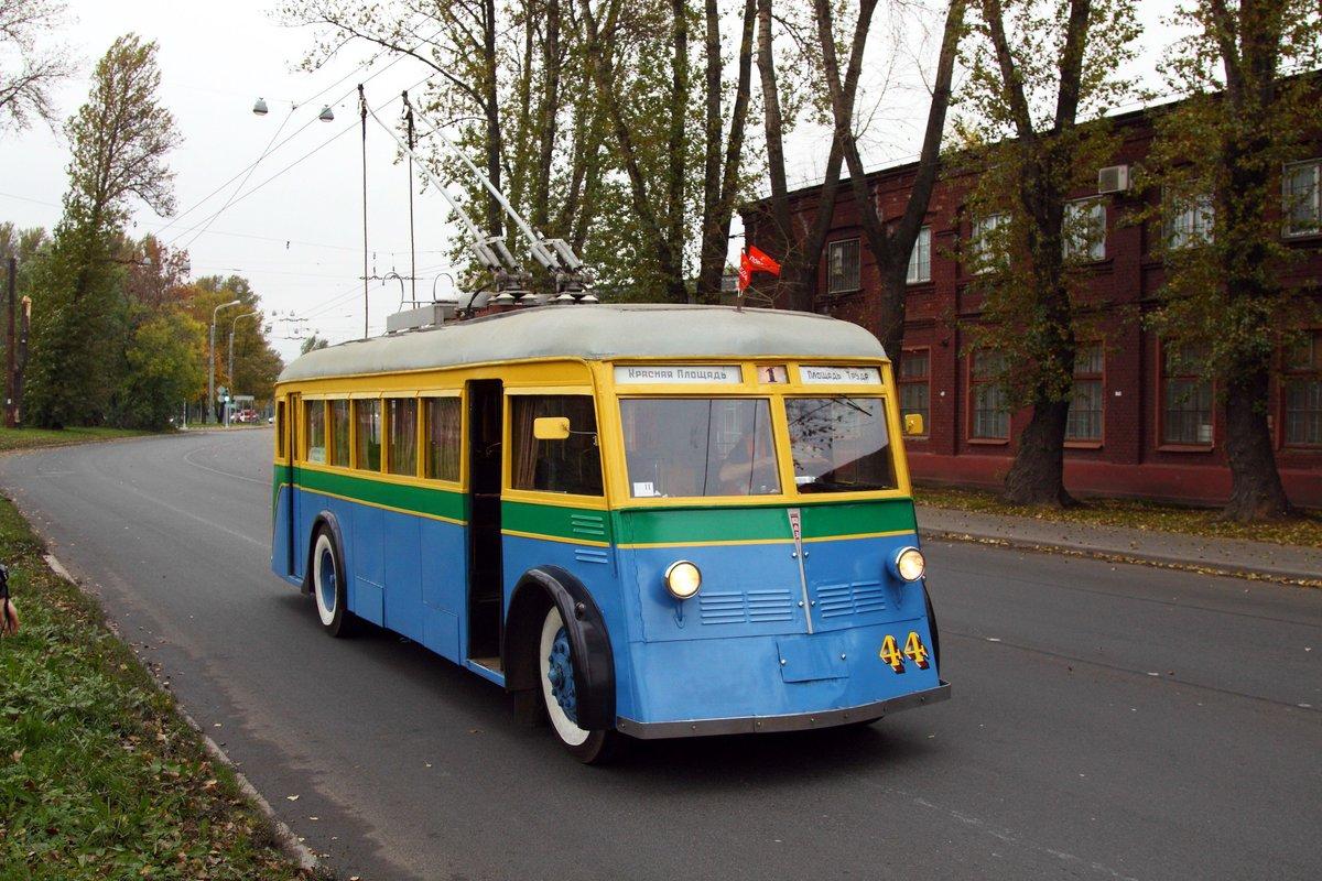 Когда появился троллейбус. ЯТБ-1. ЯТБ-1 1936. ЯТБ-1 троллейбус. Троллейбус ЯТБ.