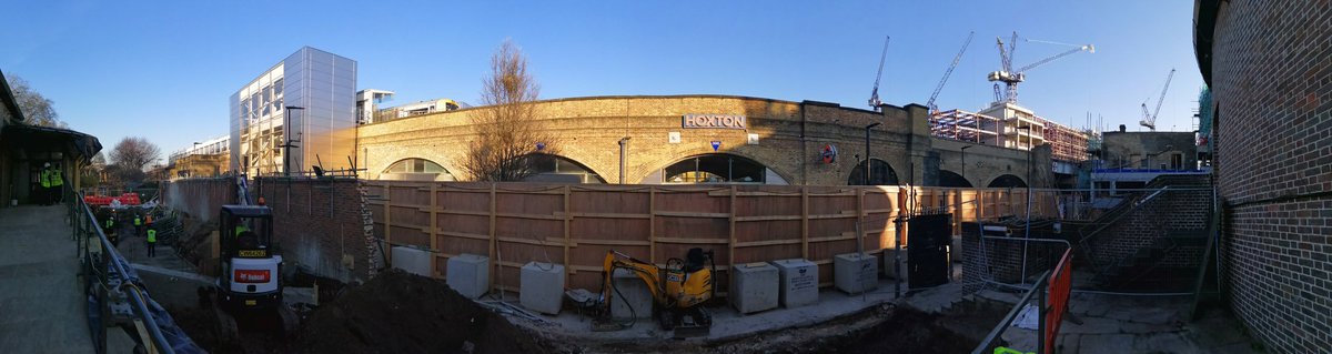 MuseumoftheHome's tweet image. Quick site visit today for the Comms team. This panorama of the site for our new studio was taken by our digital assistant Renecia - more photos to share tomorrow, along with a surprising discovery!
#unlockingthegeffrye @WW_Architects @QuinnLondonLtd #hlfsupported