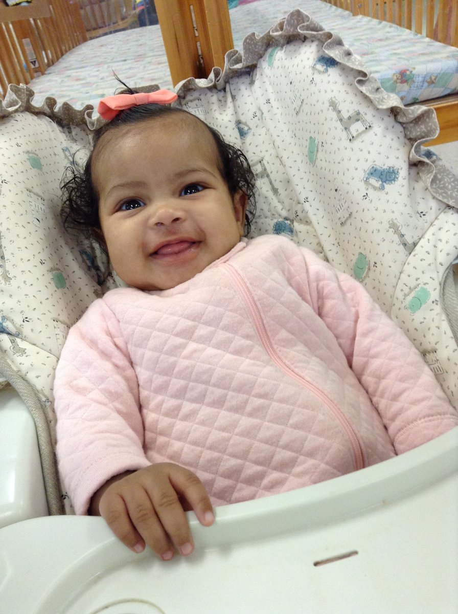 TheRealLechay's tweet photo. My whole wide world in one picture! I will literally lay my life on the line for this face right here. God, i thank you for allowing me to be her mommy. https://t.co/E9CW5kGJpm