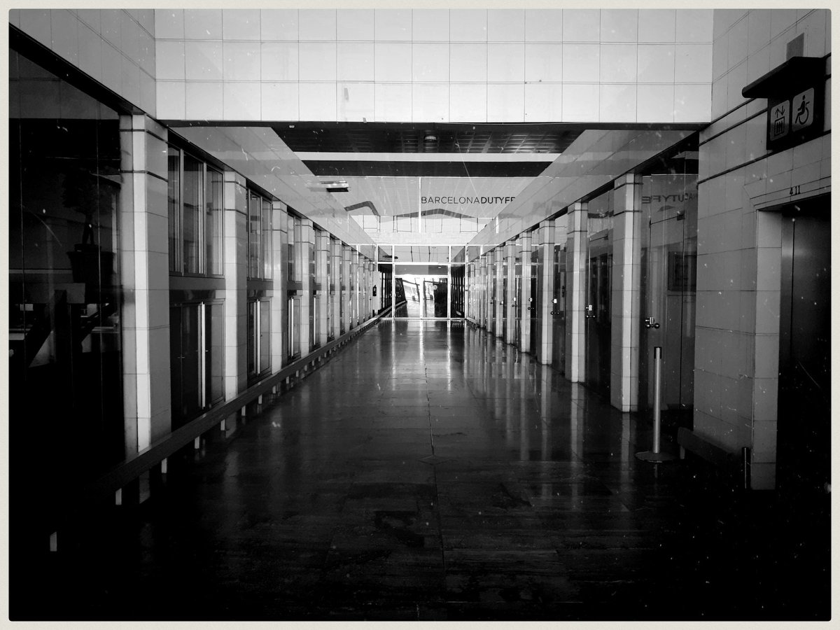 somestinkydude's tweet photo. Absolutely no one. #mobilephotography #blackandwhitephotography #kultcamera #monochromeworld #55of365 #visualtweets https://t.co/wnMyemSMok
