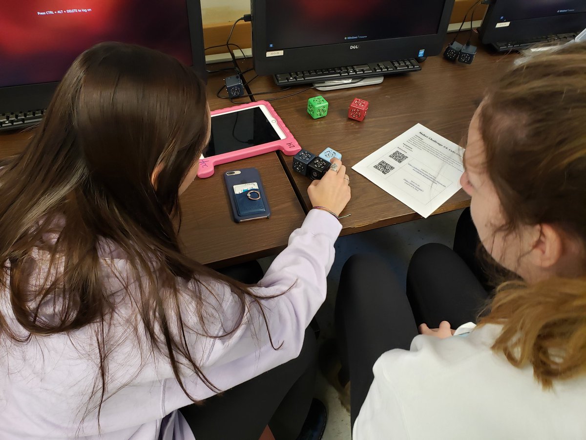 Kjantara's tweet photo. Pre-service Ts rocking out their makers challenges! #educw200 #makeymakey #snapcircuits #cubelets #littlebits https://t.co/Z4PnFBr4hE