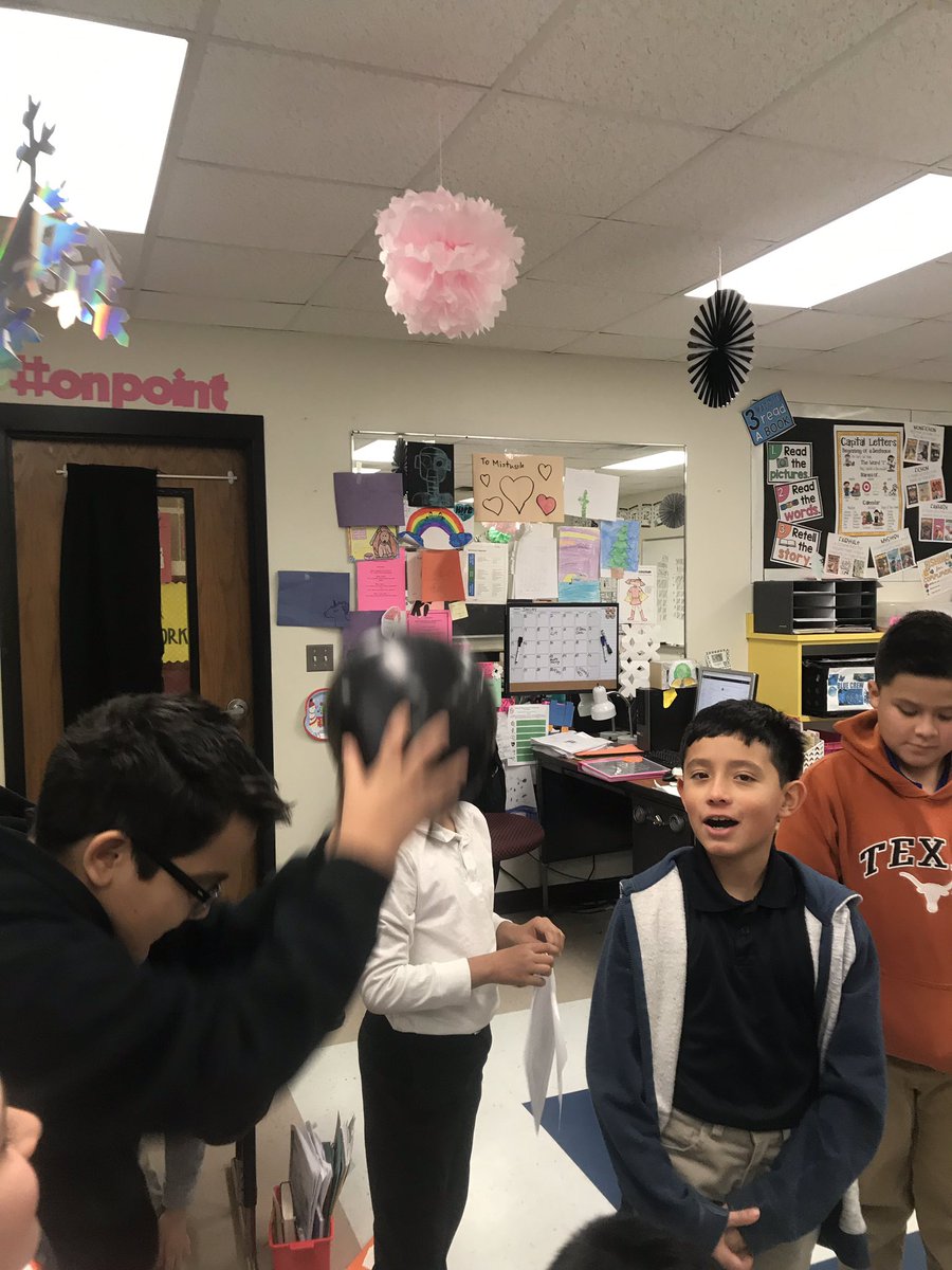 mrsstrickland0's tweet photo. ball toss boogie!!! #lead4ward #mapwizard #mapready https://t.co/CQR0qOdlT9