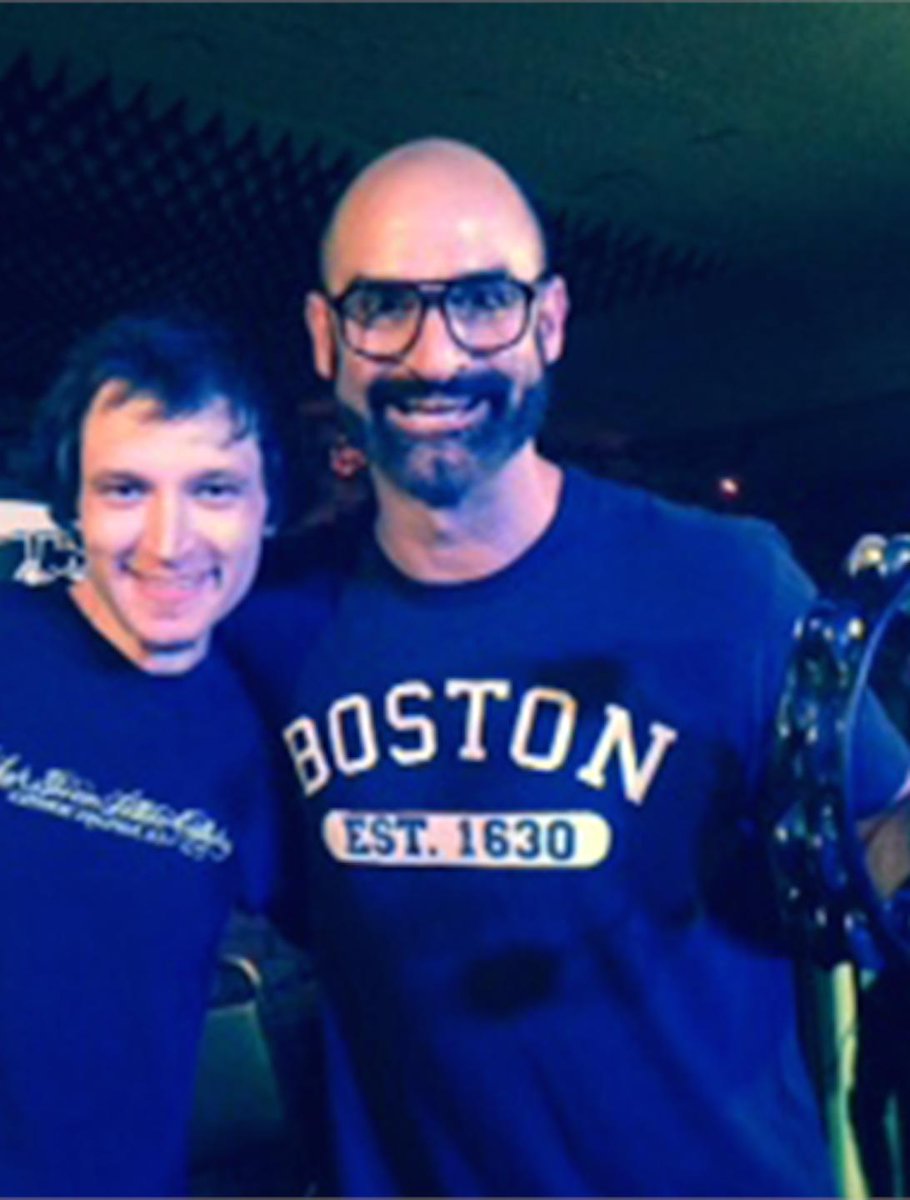 BaronMarx's tweet photo. I'll never forget his 2hr 45min set in Boston, which he kicked off by going through his bag of groceries with the audience and finished with a drum solo to Kelly Clarkson's "Since U Been Gone". #RIPBrodyStevens https://t.co/faEEGS1Gaz