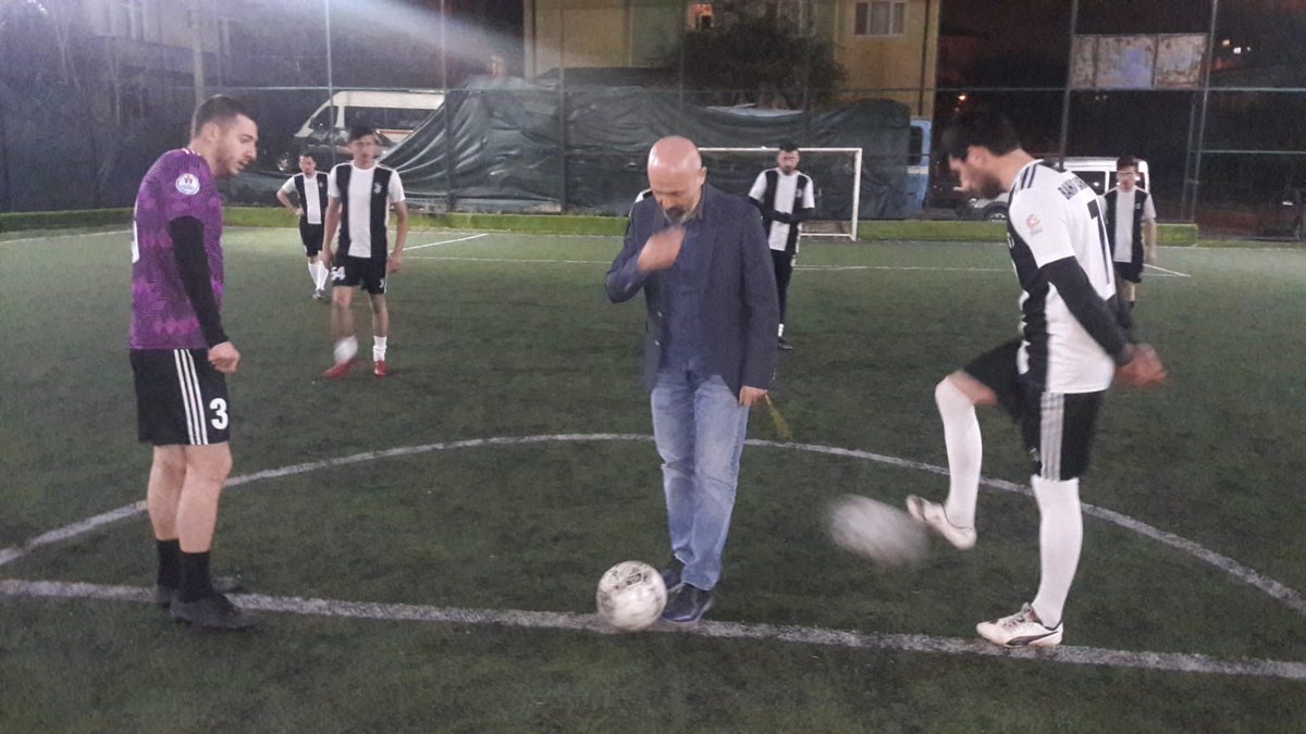 gencliksporda's tweet photo. Turnuvamız boyunca desteklerini bizden esirgemeyen Sakarya Üniversitesi İdeal Gençlik Öğrenci Topluluğu Akademik Başkanımız Sayın @hhtaylan hocamıza teşekkür ederiz.😊 https://t.co/MqIycmf4Dr