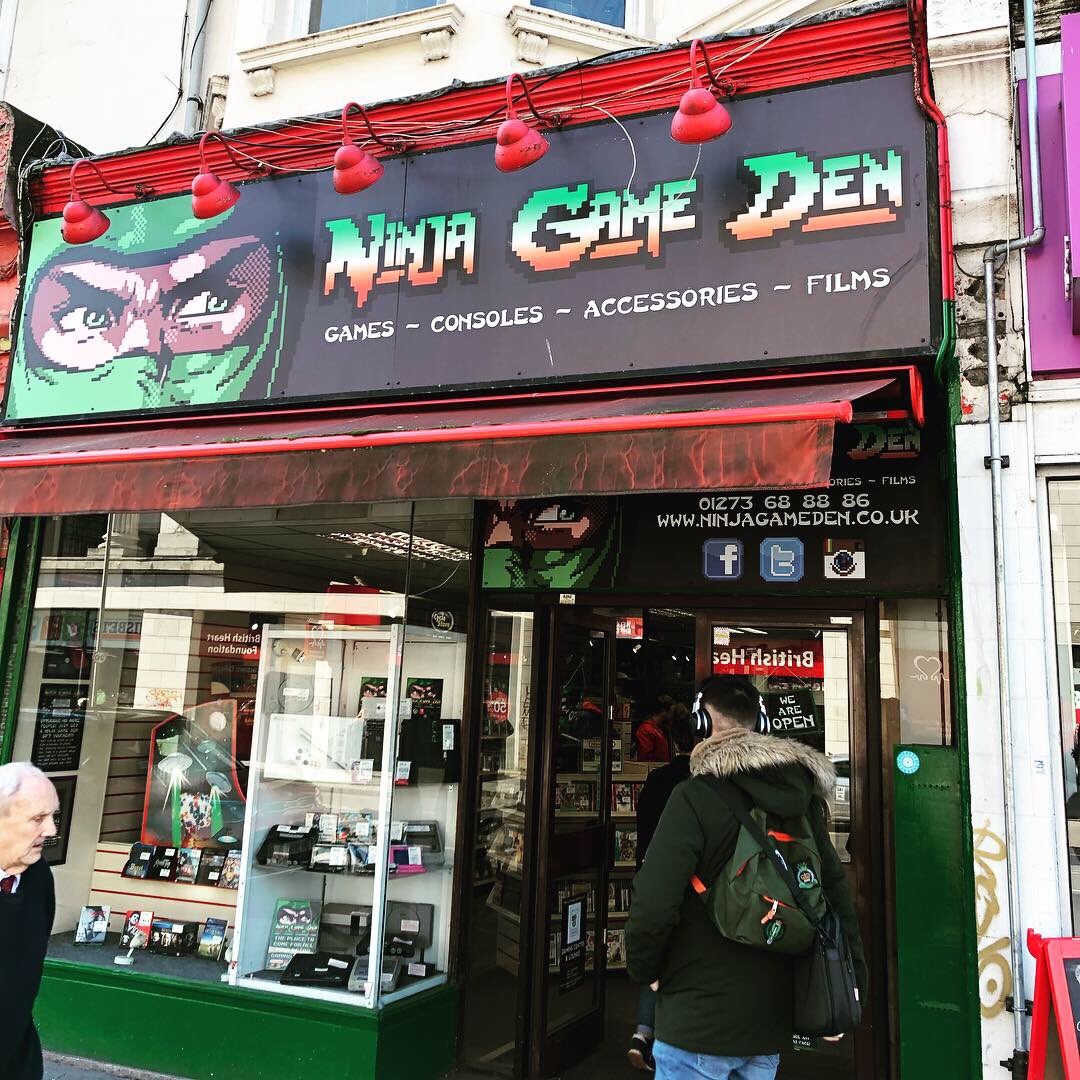 fluidplayuk's tweet photo. When in Brighton check out the gaming shops!!! #ninjagameden #brighton #retrogaming https://t.co/l1Kf1Ylfdu