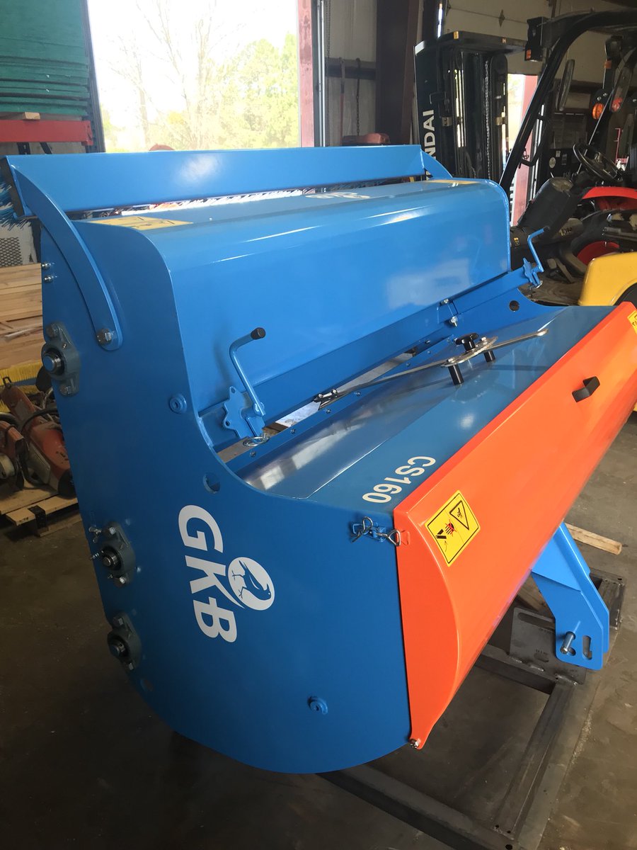 life_turf's tweet photo. Have rough winter and need to seed? @Gkbmachines @cliffwstewart @jimmywalker4x @STECEquip #combiseeder #springseed #BeGoneSnow https://t.co/wowQr63wUa