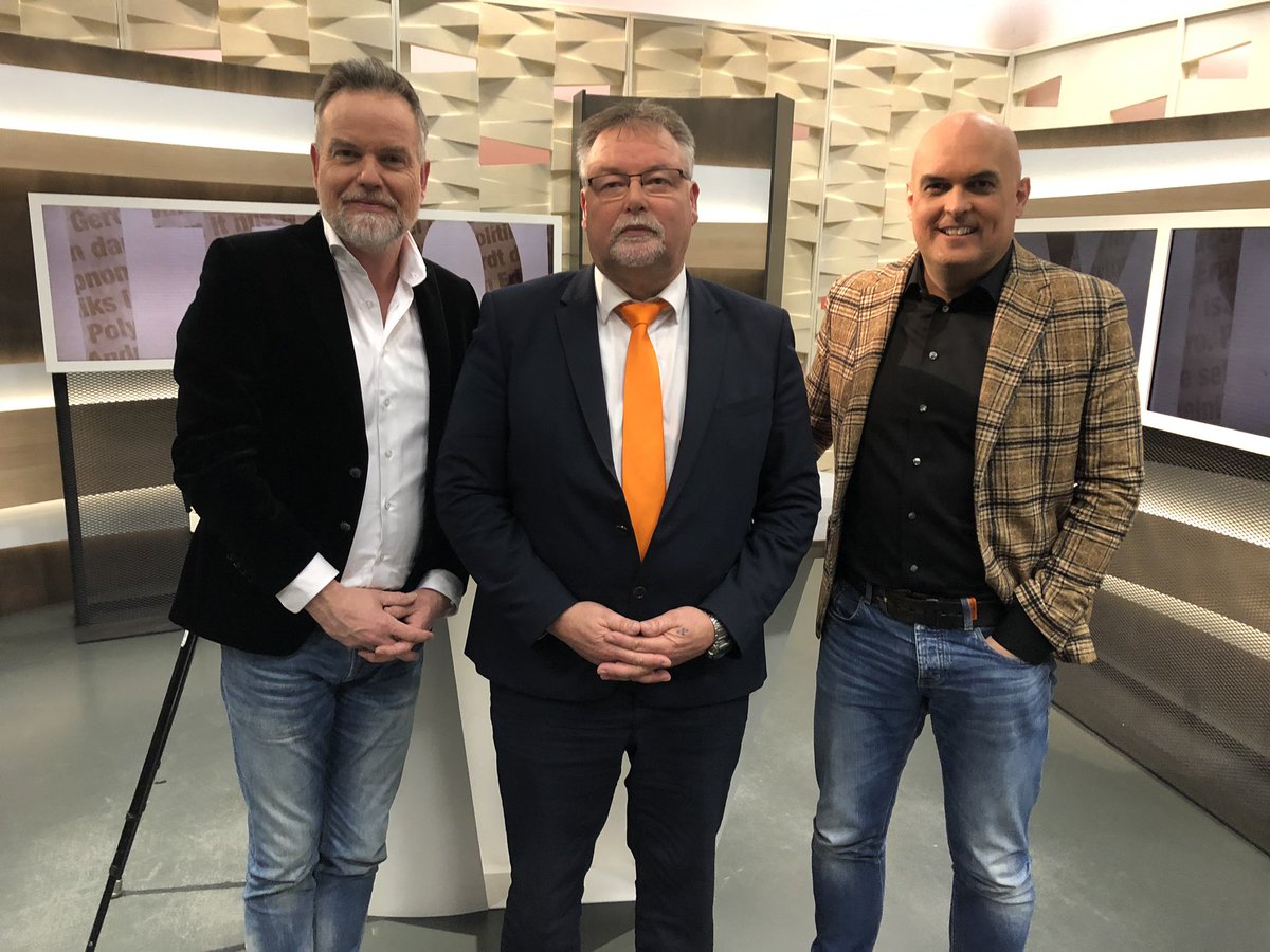 Aanst om 18.45 oere listlûker Haaije de Jong fan <a href="/sgpfryslan/">SGP Fryslân / SGP Friesland</a> oer de kommende ferkiezings fan #PSFryslan2019. Slagget de partij deryn in sit te krijen? En giet dat ten koste fan <a href="/CUFryslan/">ChristenUnie Fryslân</a> of <a href="/cdafryslan/">CDA Fryslân</a>?  Ek om 19.45, 20.45, 21.45, 22.45 en 23.45 oere. #Omropfryslân