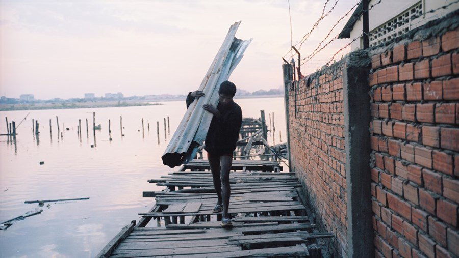 A Q&amp;A screening of <a href="/chriskellyfilm/">chris kelly</a>'s intimate #documentary <a href="/cambodianspring/">acambodianspring</a> takes place <a href="/arthouseN8/">ArtHouse N8 💙</a>, 26 February. aestheti.cc/gmehn