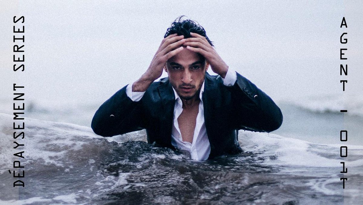 proofexists's tweet image. "Re-entry can be a bit unpredictable with time travel, so it's important to keep a cool head and stay hydrated." Agent001T 

Photo: Mubariz Mehdizadeh #scifi #oceanlife