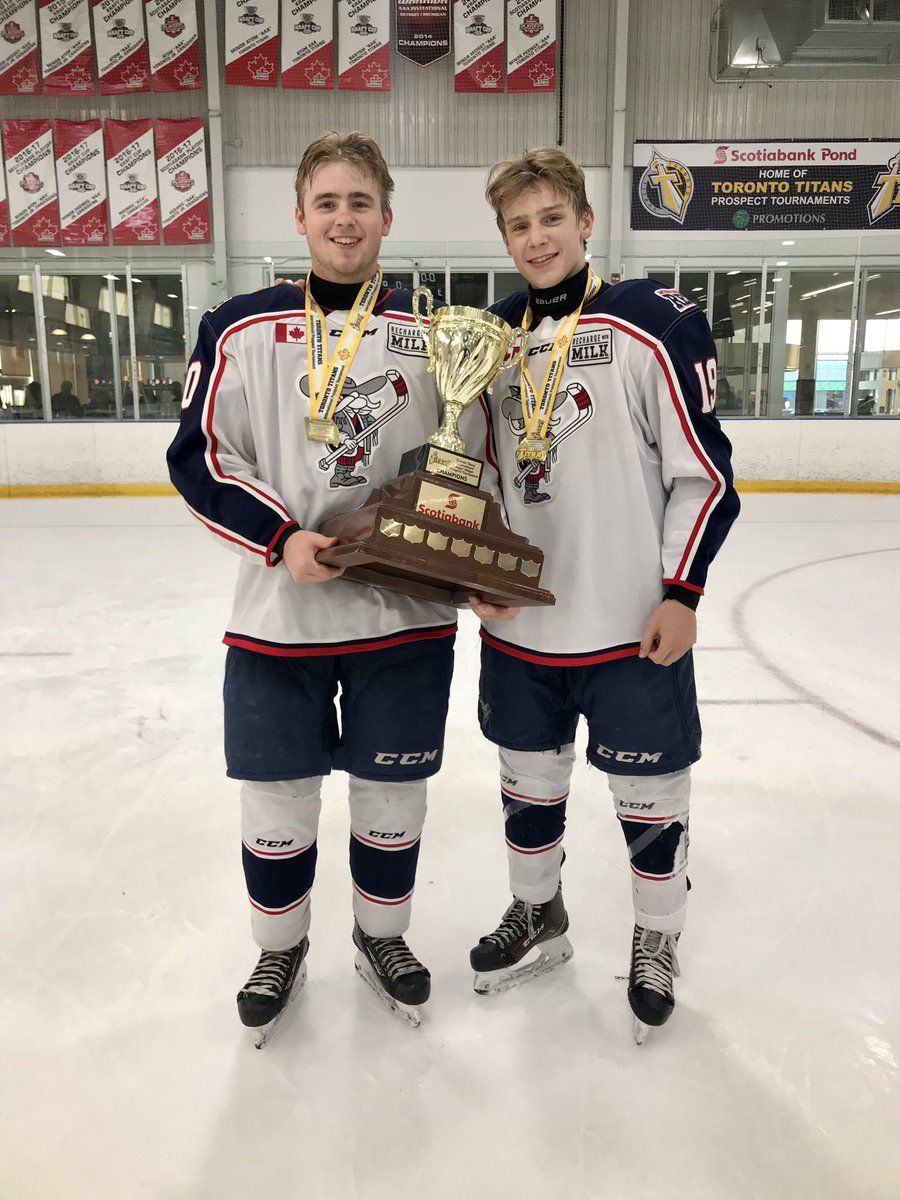 RebsMidget's tweet photo. It's Game Day for the Holmes Brothers 👍🏽🏒🏒🏒
Round 2 Game 2                       Rebels leads series 2pts - 0  #GoRebelsGo #GTHL #Midget #AAA #Playoffs #IPlayInTheG https://t.co/td80kjIUZJ