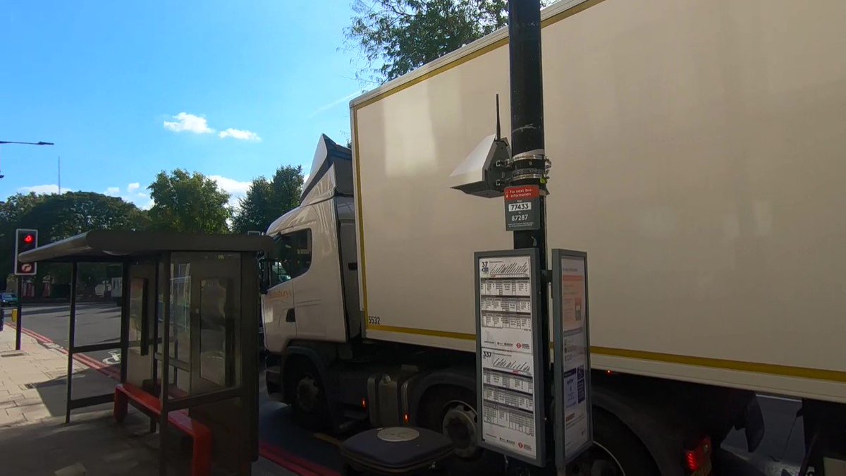 LittleNinjaUK's tweet photo. @Breathe_London @airmonitors @Cambridge_Uni @c40cities @EnvDefenseFund @EnvDefenseEuro @EarthOutreach @MayorofLondon @NPL This is an impressive team of partners and we have high hopes for #BreatheLondon.
When a #pollutionhotspot is identified and children are exposed to illegal levels of #airpollution what action will take place? See results here from our AQMesh monitor at a TfL kerbside bus stop. https://t.co/aEZhG2xek9