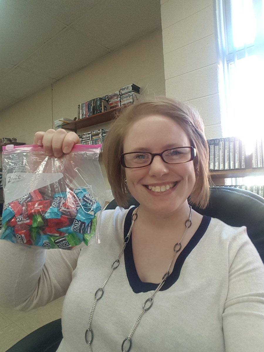 ClaibornePublic's tweet photo. Library patrons are the best.....especially when they bring treats!! #librarypatronsarethebest #librarian https://t.co/IQYnOxiUZ0