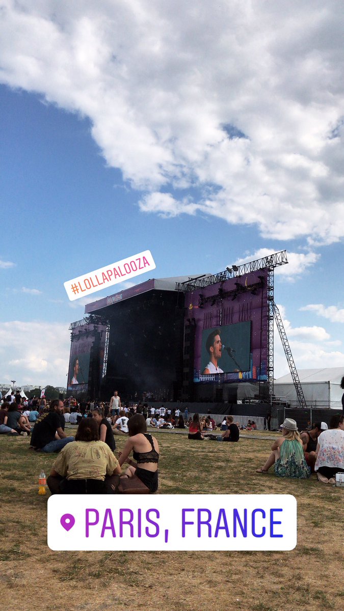 cl_amelie's tweet photo. #LollaParisExperience #LollaParis https://t.co/YguRTeqOO0