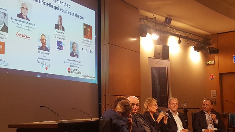 AllianzTradeFR's tweet photo. Notre #ExpertEH @Porte_G a assisté à la présentation par @financeinnov du livre blanc "#IA, #blockchain et technologies quantiques au service de la finance de demain"! Un moment d'échanges entre éminents spécialistes du #digital 🚀🤖 Merci pour l'invitation 🤩 #SuccèsDeDemain https://t.co/MU8Y4upgBm