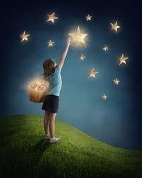 fwfhstrogg's tweet image. Το βραδυ να μαζεύεις τα άστρα...
Και το πρωί να τα χαρίζεις 
στον ήλιο...