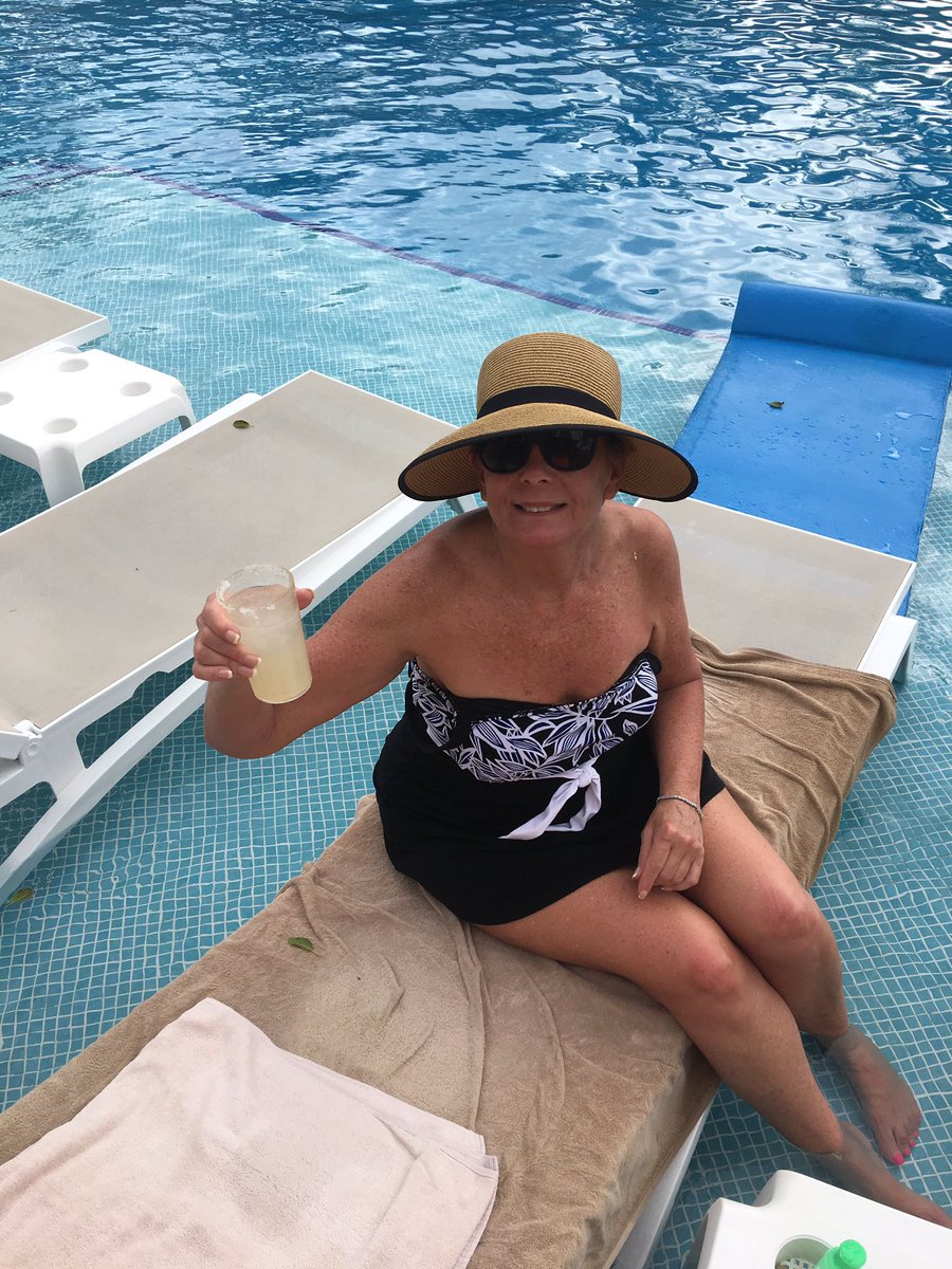 PBISDeb's tweet photo. @burrito_ville here’s one for all of my Burrito-Ville friends! Hello from Mexico https://t.co/jHNbLBOn4G