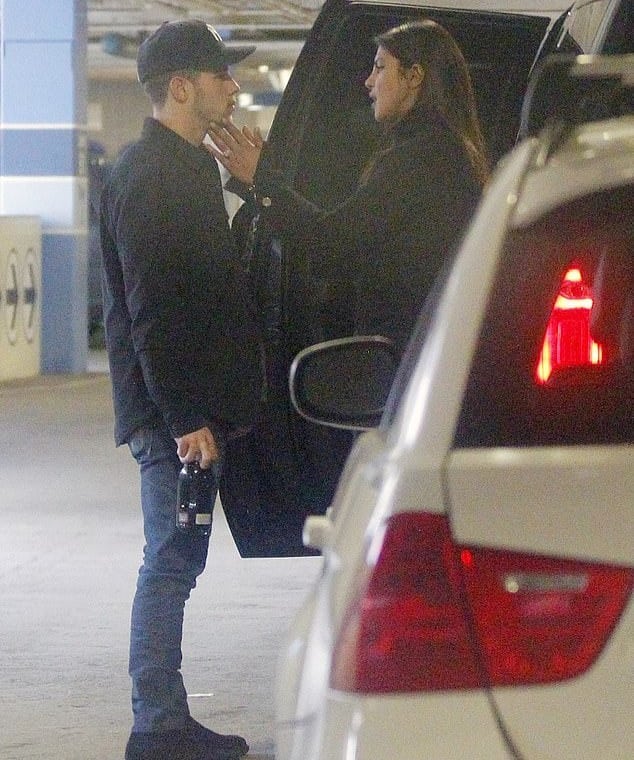 Beard_Club's tweet photo. #Bollywood 🌈#Celesbian👭 actress Priyanka Chopra (ex-member of Meghan's #Muffia #GirlsSquad), &amp; 🌈#GaySinger👬 Nick Jonas fool absolutely #NoOne with their highly-staged, #OnTheCheap, #NoToLoBudget #FakePDA in a random carpark somewhere #Gaslighting https://t.co/9xf7d5UEEO