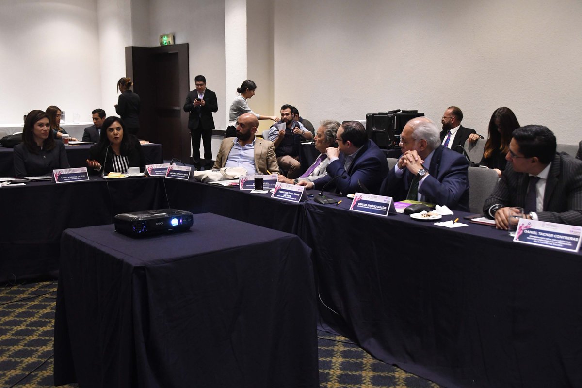 VotoChilango's tweet photo. Con la participación de especialistas nacionales e internacionales, académicos, investigadores, autoridades diplomáticas y representantes de la comunidad migrante, el IECM llevó a cabo el “Seminario para la evaluación del proyecto #VotoChilango" 👉https://t.co/w9jquh4ICM https://t.co/mlzgCSJEr8