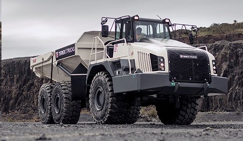 im_mining's tweet photo. John Rotherford, Global Key Accounts Director, @terextrucks, says the collaboration with #MiningEurasia, in #Russia, could improve availability and return on investment for its customers in the region https://t.co/tHvxhfOmvQ #miningequipment #trucknshovel #miningOEM #Russiamining https://t.co/7F8FWFCEdG
