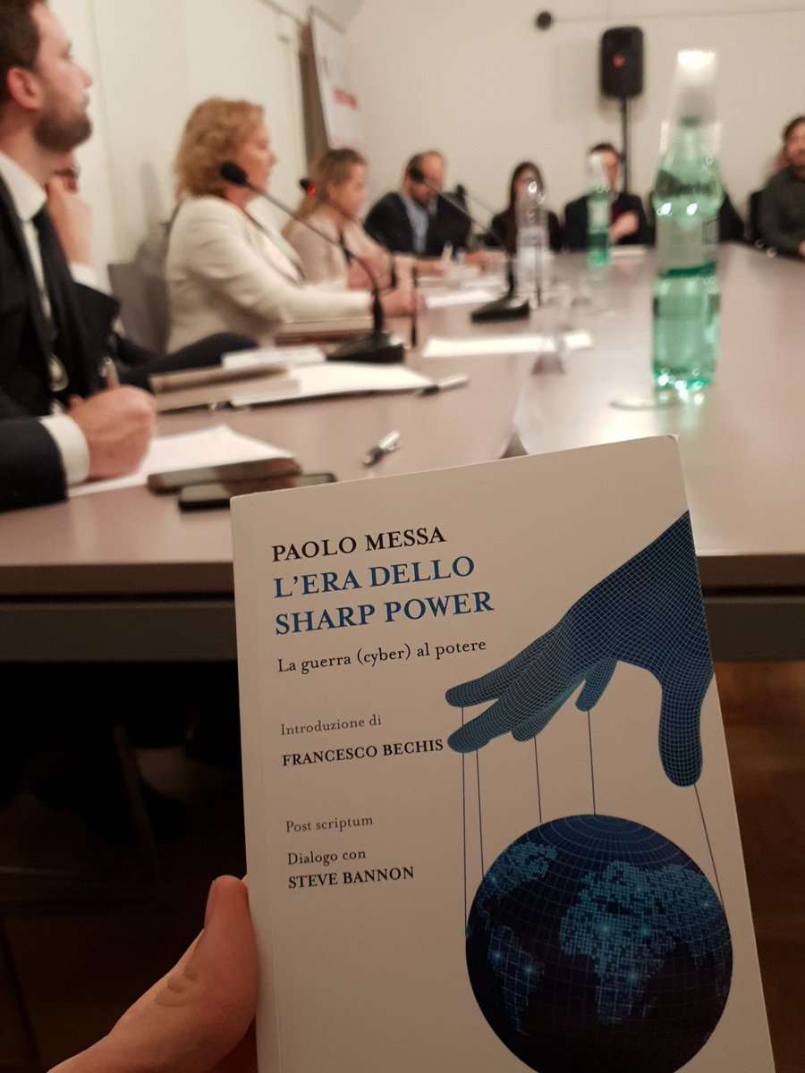 Al via la presentazione de "L'era dello #sharppower" di <a href="/PaoloMessa/">Paolo Messa</a> con gli amici di <a href="/ICompetitivita/">I-Com</a> <a href="/europainitalia/">UE in Italia</a> <a href="/AndreaPicardi/">Andrea Picardi</a> <a href="/BeatriceCovassi/">Beatrice COVASSI</a> 

Un manuale d'istruzioni per guardare dal verso giusto la disruption tecnologica, con un mio piccolo contributo..