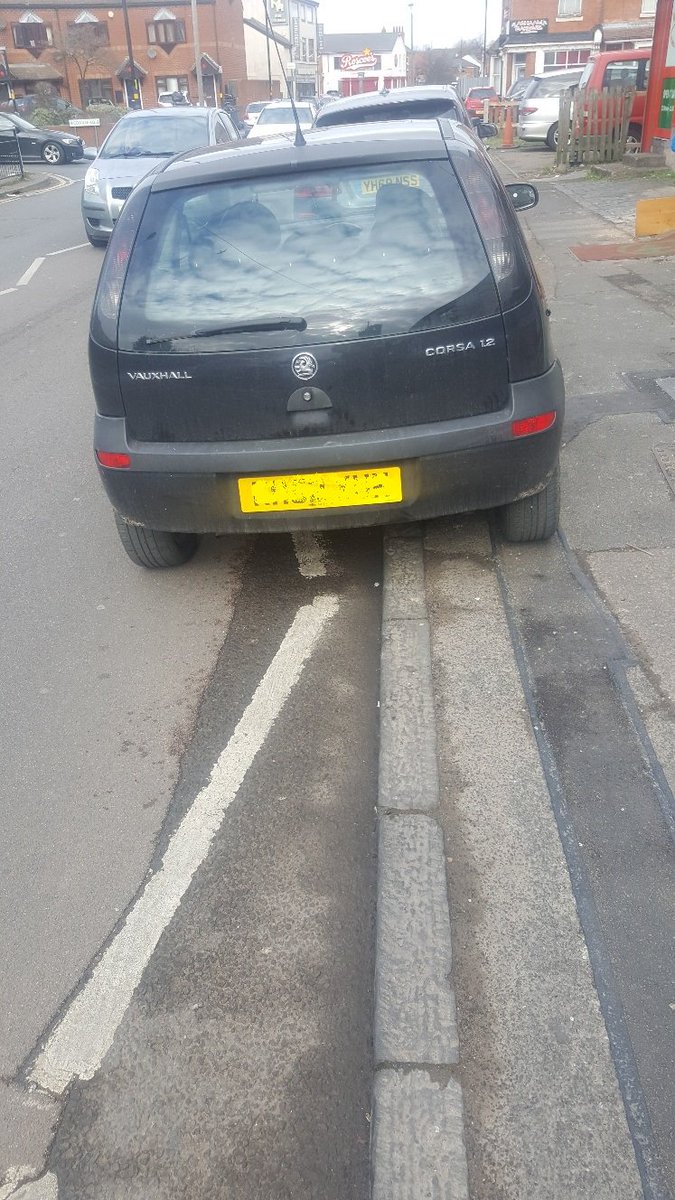 SparkbrookWMP's tweet photo. Unnecessary Obstruction wins you a fine whilst parking on White ZigZags earns you points and a fine. We've been on patrol and have come across these vehicles which have won this weeks tickets. 

@WMPRHRT 
#TrafficCops
#WatchOut
#SparkbrookNHTareAbout https://t.co/FQXBtD89oC