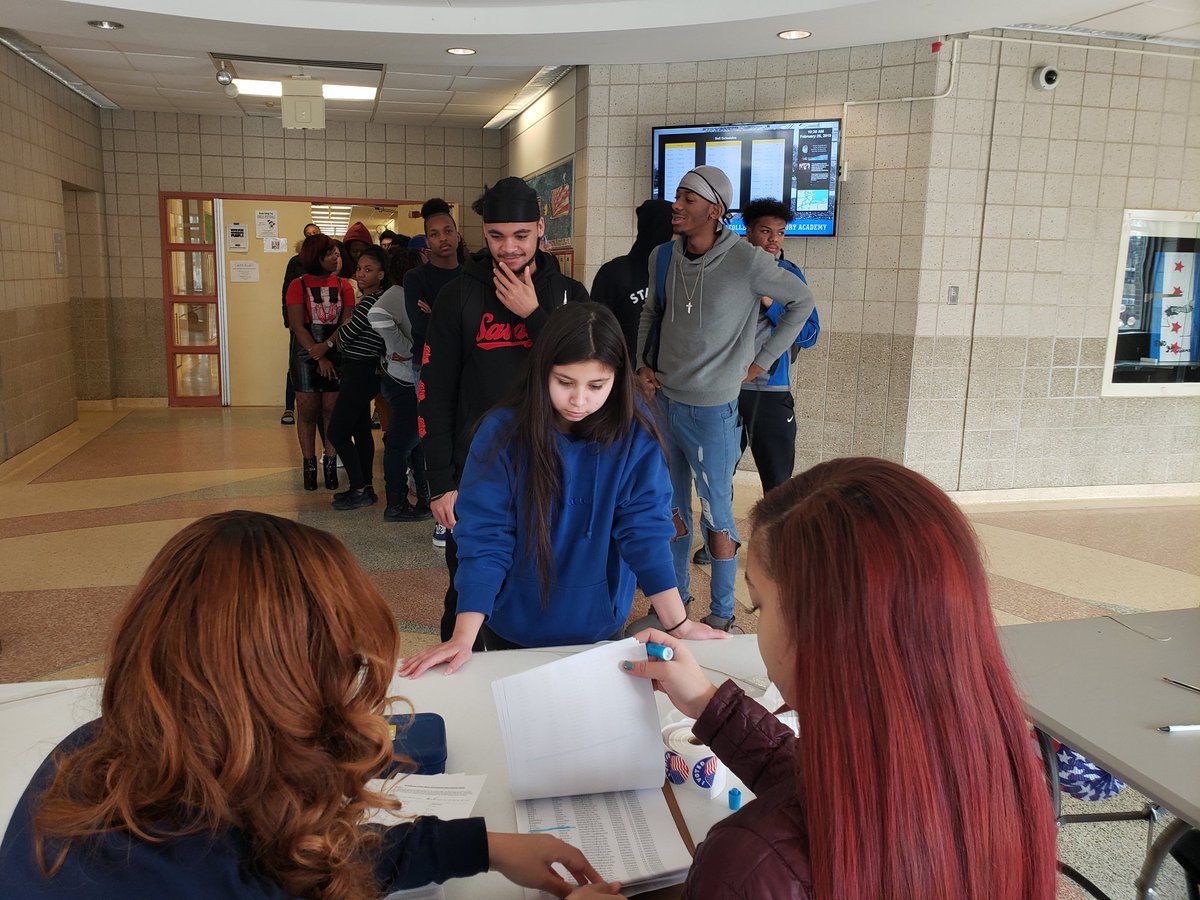 JCPPrincipal's tweet photo. @GBrooksHS history and @CPSCivicLife teachers stage the #BrooksMockElection for students. #Elections2019 #BeBrooks https://t.co/za2t0IQWYl