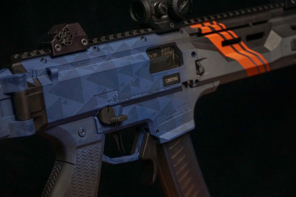 kDTactical's tweet photo. Any fans of Destiny ‘round here? ⁣
⁣
CZ Scorpion in a Destiny theme using #Cerakote
⁣
#KiloDeltaTactical #cerakotethatshit #cerakotecertified #guns #CZScorpion #Destiny #pewpew #gunsdaily https://t.co/LdzY5eHrsx