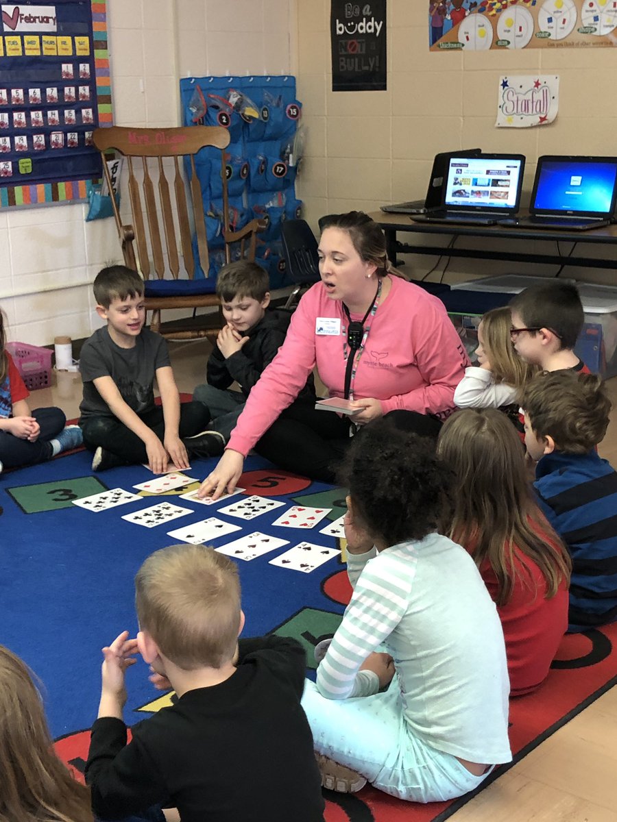 OconnorKimm's tweet photo. Making 10 with math magic #lovelearnlead https://t.co/DkApiRiaWQ