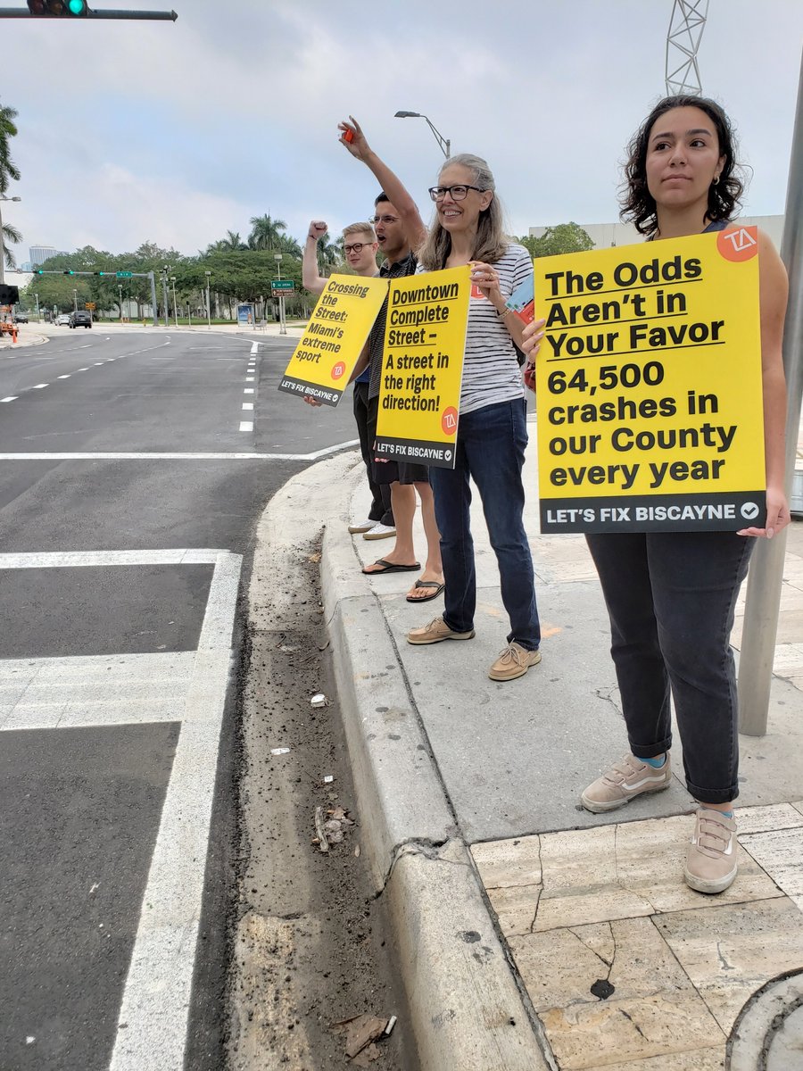 TransitMIA's tweet photo. What action can come out of the 2019 #SafeStreetsSummit to address this: In 2017, almost 66,000 crashes led to 32,000+ injuries & 285 fatalities in @MiamiDadeCounty.
For context, homicides claimed 198 lives in the same year.
#FixBiscayne
@miamidadetpo @MyFDOT_Miami
@Ogilbert https://t.co/6t99iCAHYp