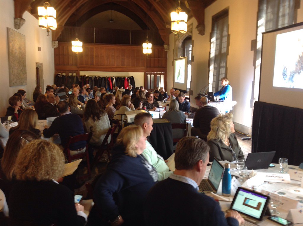 RodThompson18's tweet photo. Mag Gardner @NewPedagogies presents @harthouseuoft @OutstandingPrincipals on Leadership &amp; Deep Learning @TLPCanada https://t.co/XEJdTVyjHh
